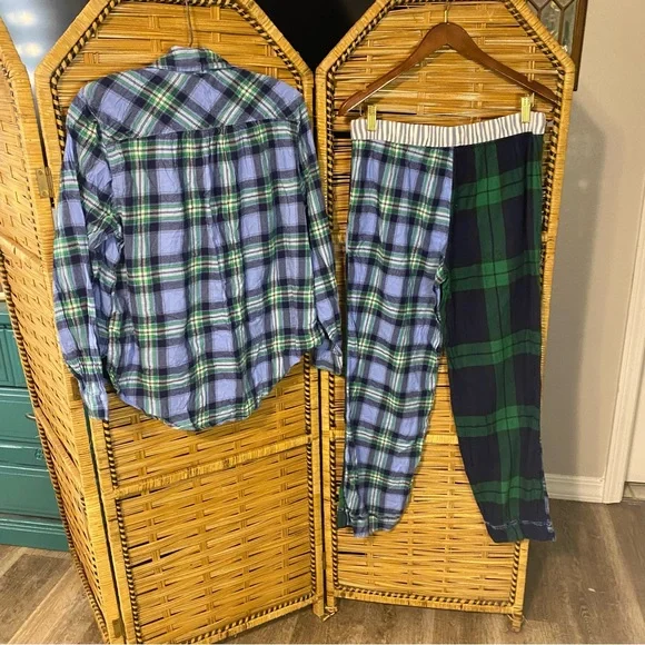 Aerie flannel Blue and Green mixed Plaid Pajama Set Med top large bottoms - Picture 9 of 9